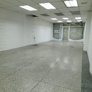 Local Comercial en Av. Miranda casi al lado de Farmatodo. Anaco. Ref: 1607